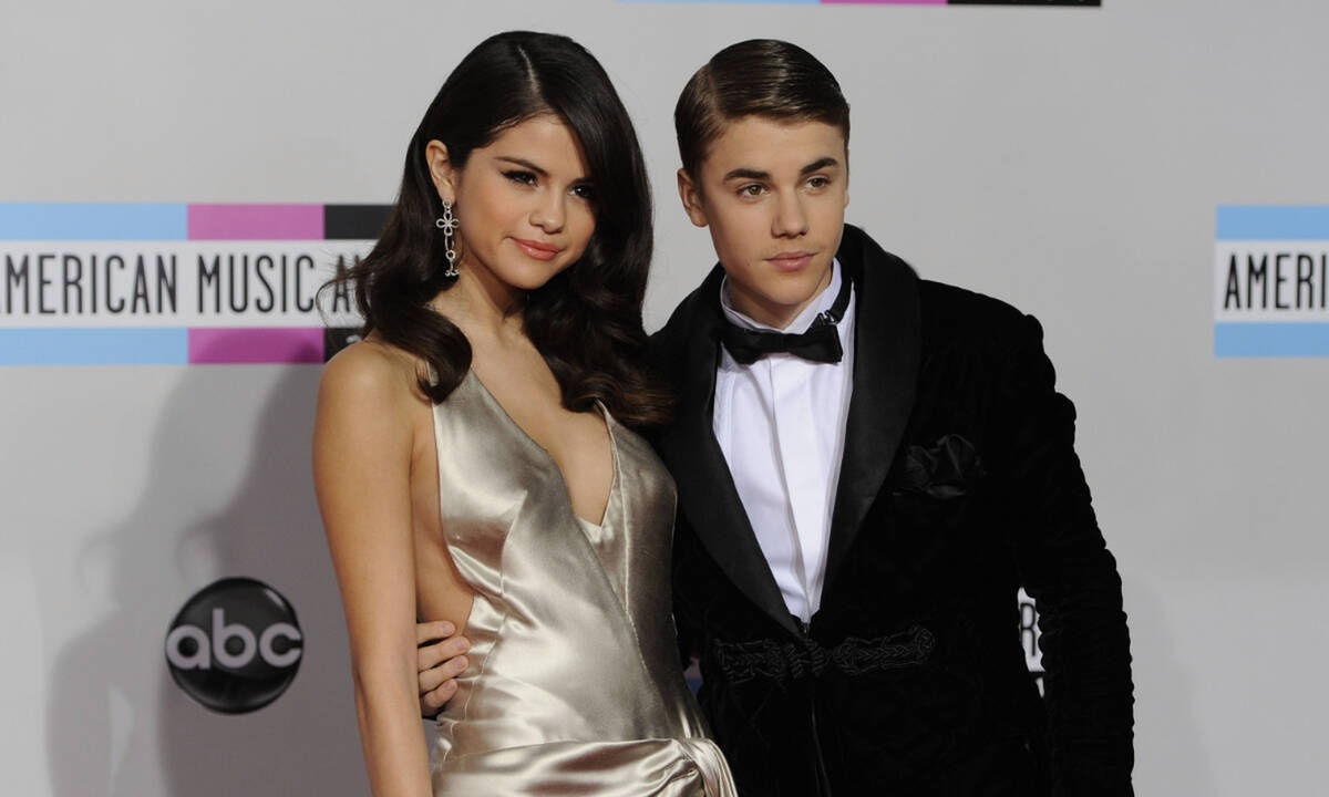 H Selena Gomez παραδέχτηκε ανοιχτά αυτό που όλοι φοβόμασταν για τη σχέση της με τον Justin Bieber