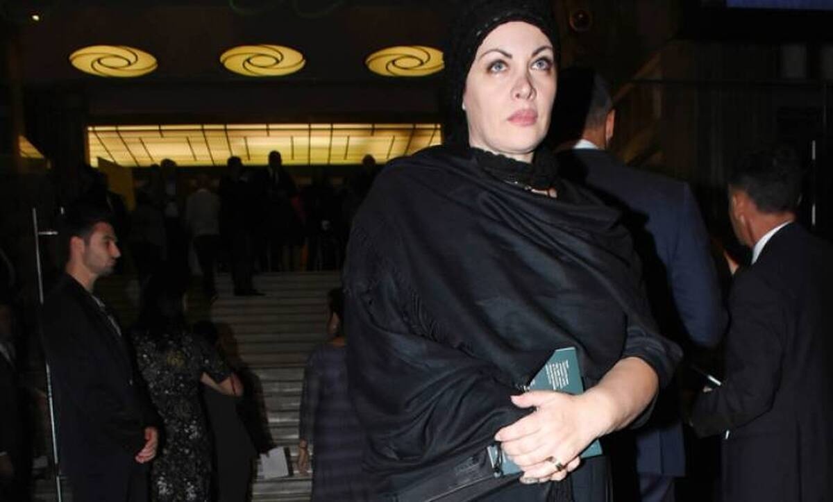 Νένα Χρονοπούλου: Άγνωστος της έστειλε ένα μήνυμα στο facebook με φριχτά λόγια για τον γιο της 