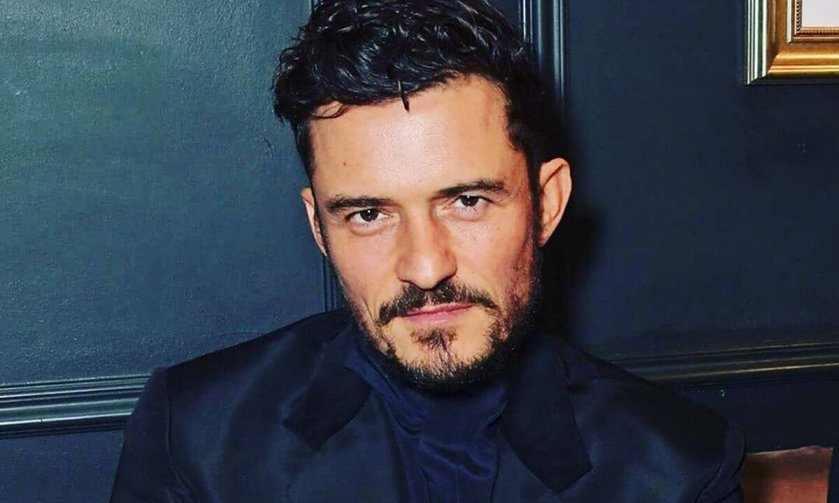 Ο Orlando Bloom έκανε tattoo το όνομα του γιου του & από το Instagram έμαθε πως το είχε κάνει λάθος