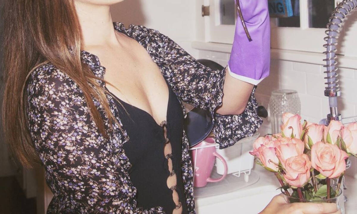 Πασίγνωστη τραγουδίστρια χάνει τη φωνή της και σοκάρει όλον τον πλανήτη