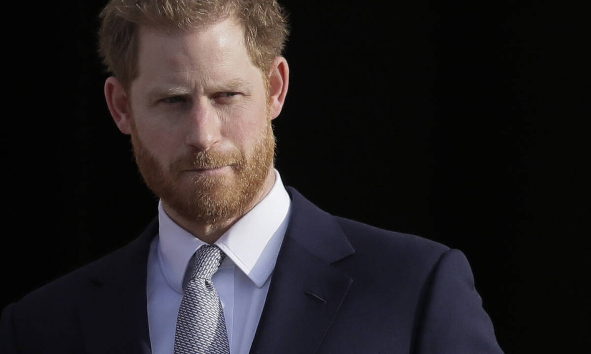 Πρίγκιπας Harry: Η μεγάλη επιστροφή στη Μ. Βρετανία και η ατάκα που προκάλεσε χαμό (photos)