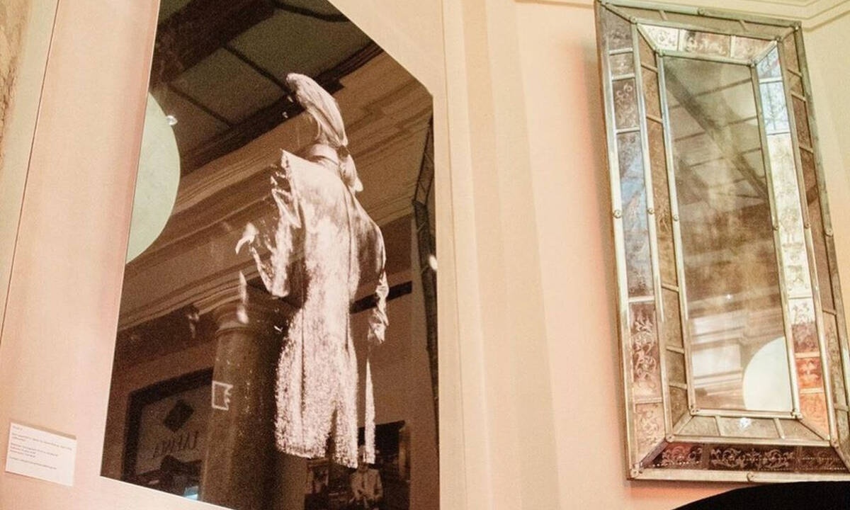 Έκθεση προς τιμήν του Κάρλ Λάγκερφελντ διοργανώνει το αγαπημένο του ξενοδοχείο στη Γερμανία