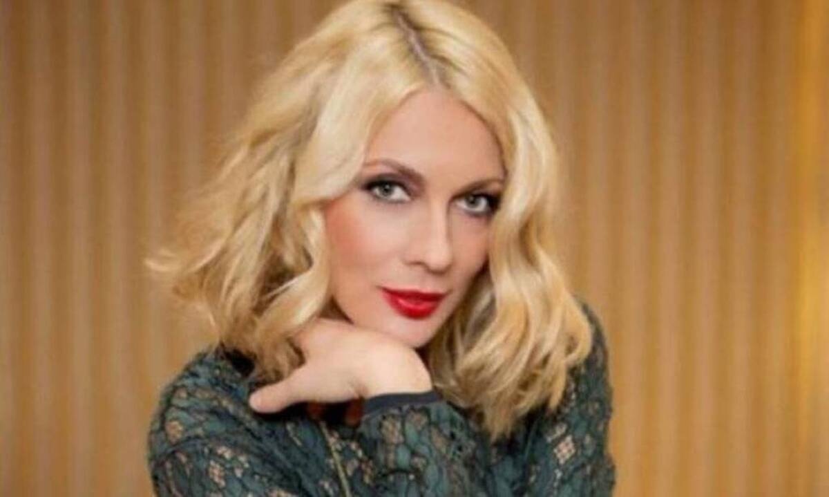 Σμαράγδα Καρύδη: «Στις συνεντεύξεις λέω ψέματα γιατί βαριέμαι»! (video)