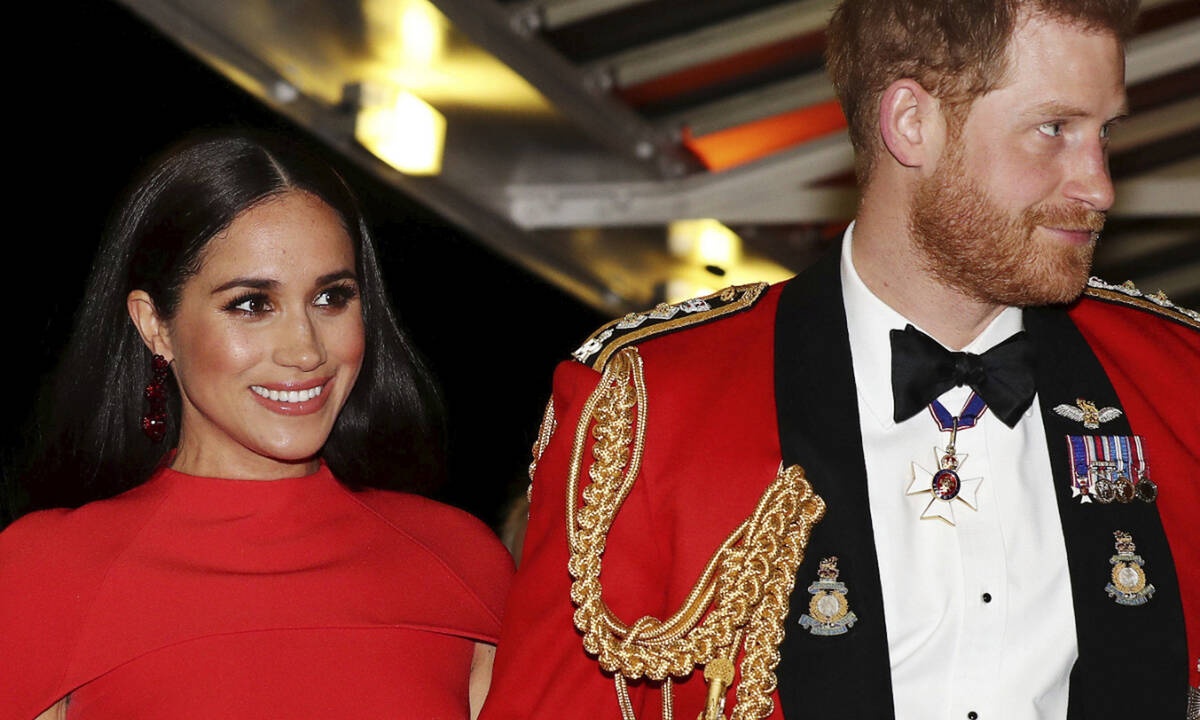 Who run the world? Meghan Markle! Εμφανίστηκε με κόκκινο φόρεμα και μας έβαλε φωτιά