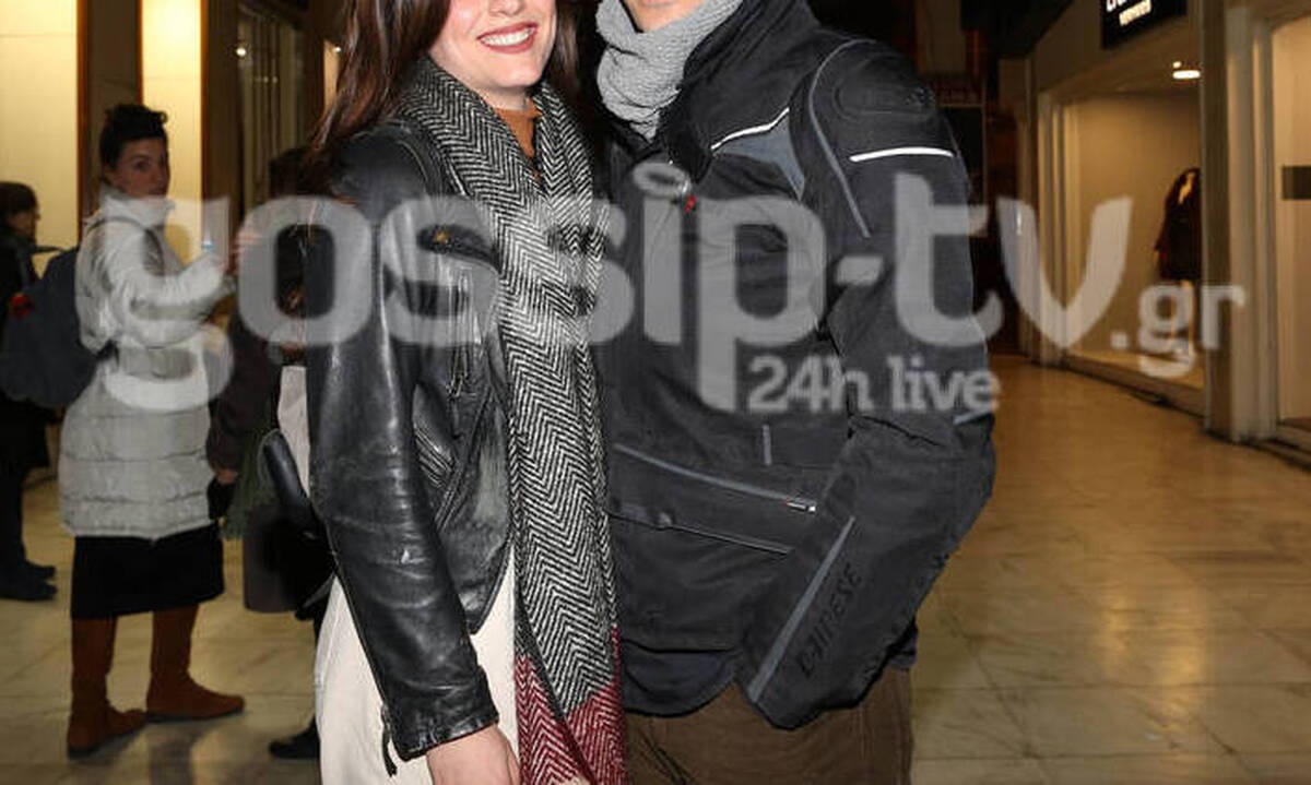 Έλληνας ηθοποιός συγκατοίκησε πριν από λίγους μήνες με τη σύντροφό του! Πάνε για γάμο; (pics)