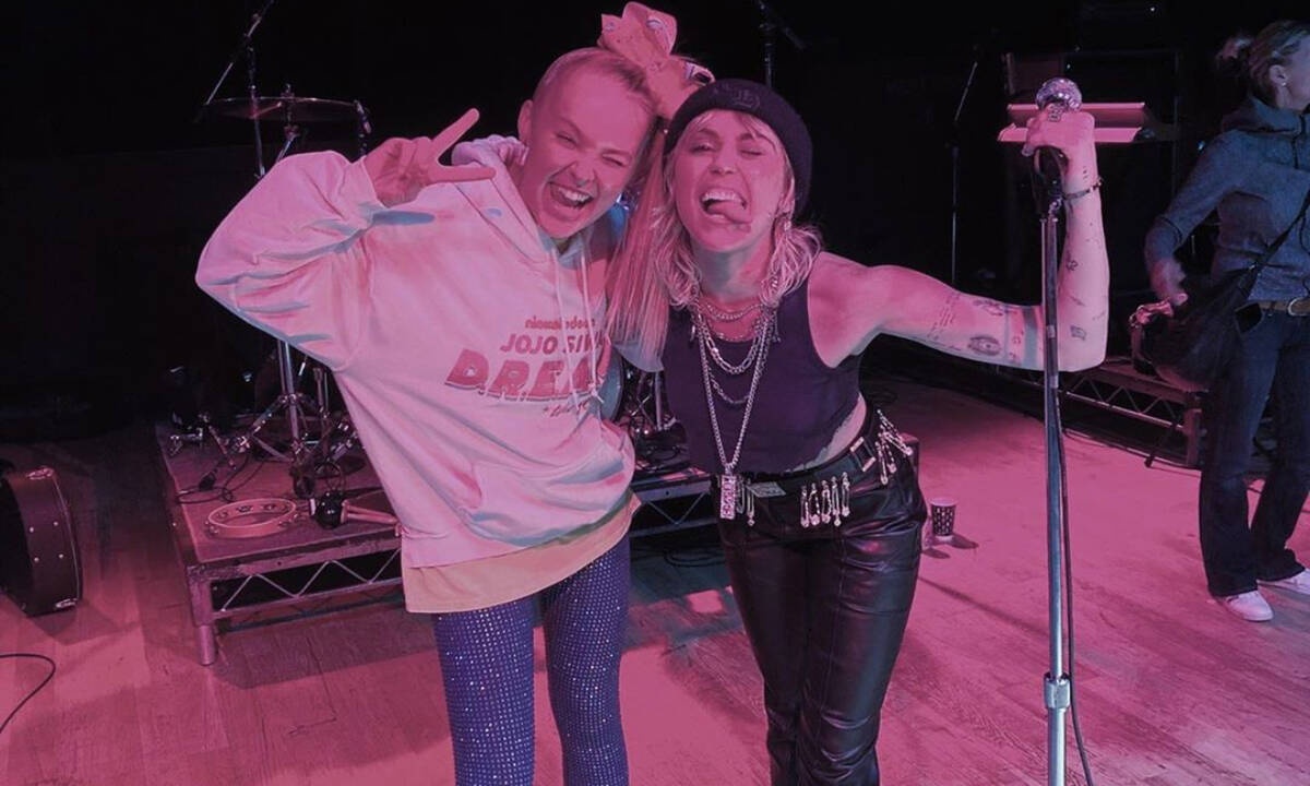 H Jojo Siwa μάλλον έχει αγόρι κι είναι ένας κούκλος