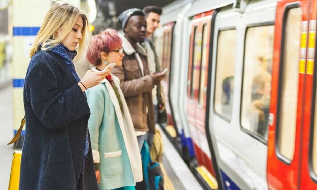 Τι συμβαίνει με την Αγγλία και τον κορονοϊό;