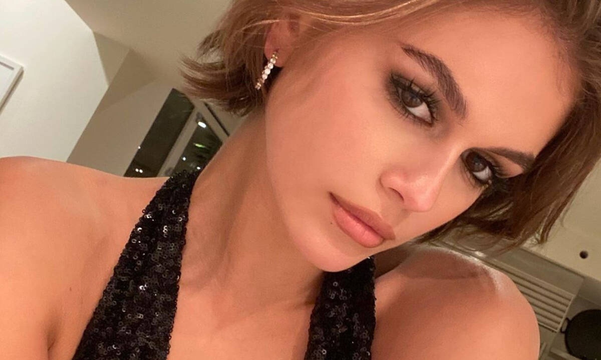 Τα ρούχα που φοράει η Kaia Gerber στο σπίτι θα τα λατρέψεις, αν δεν το έχεις ήδη κάνει