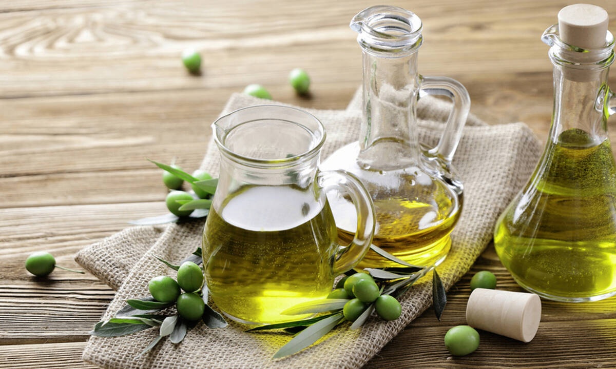Ελαιόλαδο: Λάθη στη χρήση που υπονομεύουν τη διατροφική του αξία (εικόνες)