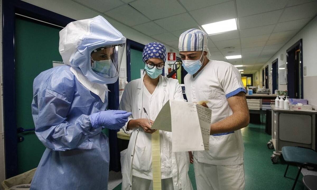 Κορονοϊός - Πρόβλεψη ΣΟΚ για την Ελλάδα: Θα αυξηθούν οι θάνατοι-Η κρίσιμη ημερομηνία για τη χώρα μας