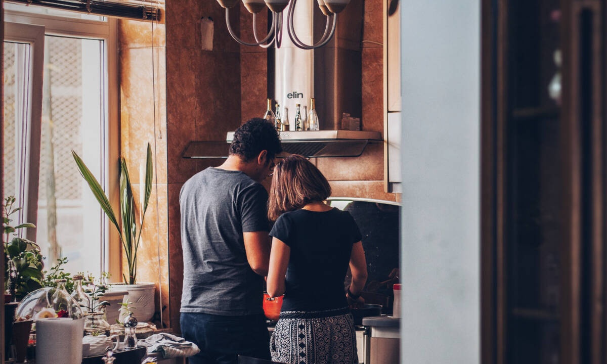 Πάσχα ΜΟΝΟ με τον αγαπημένο σου: 4 τρόποι για να περάσετε τέλεια