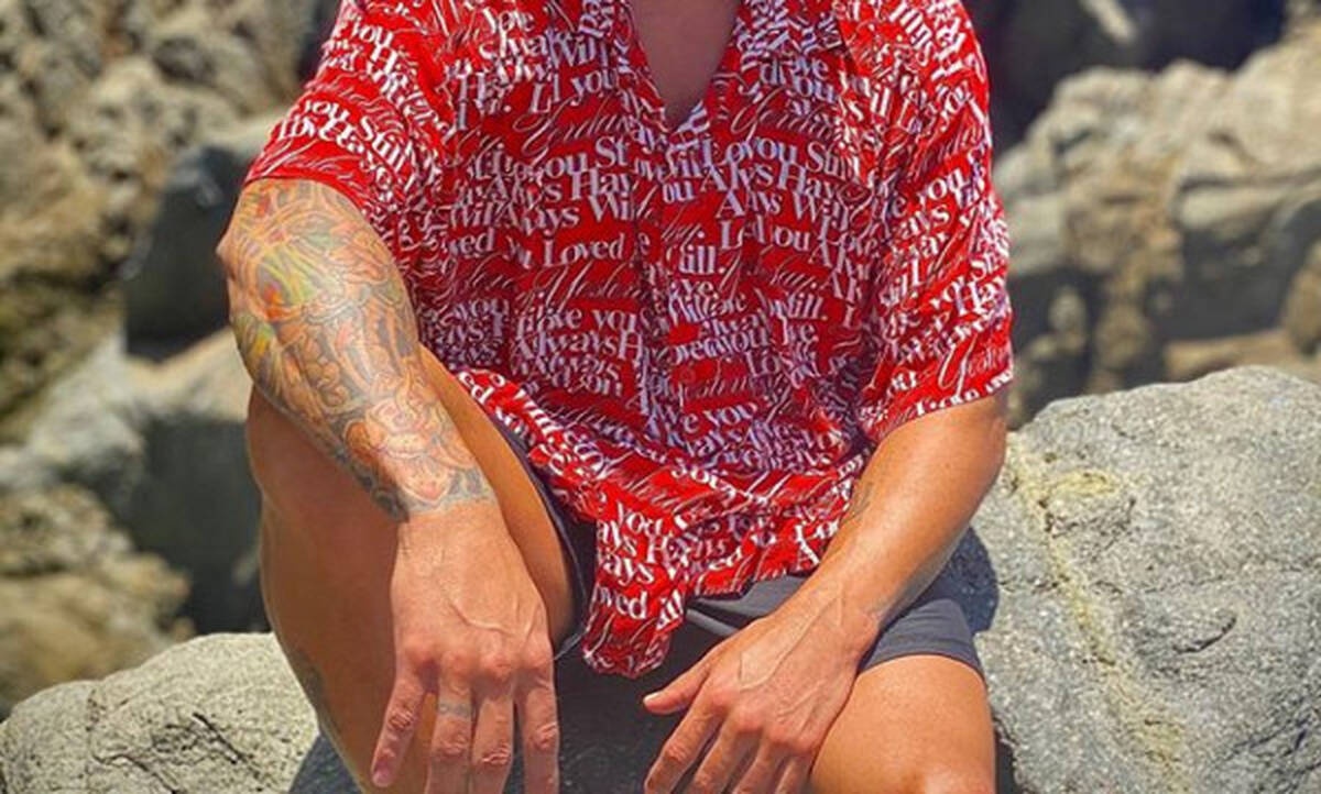 Bρίσκεται σε καραντίνα με την πρώην σύντροφο φίλου του! (vid & pics) 