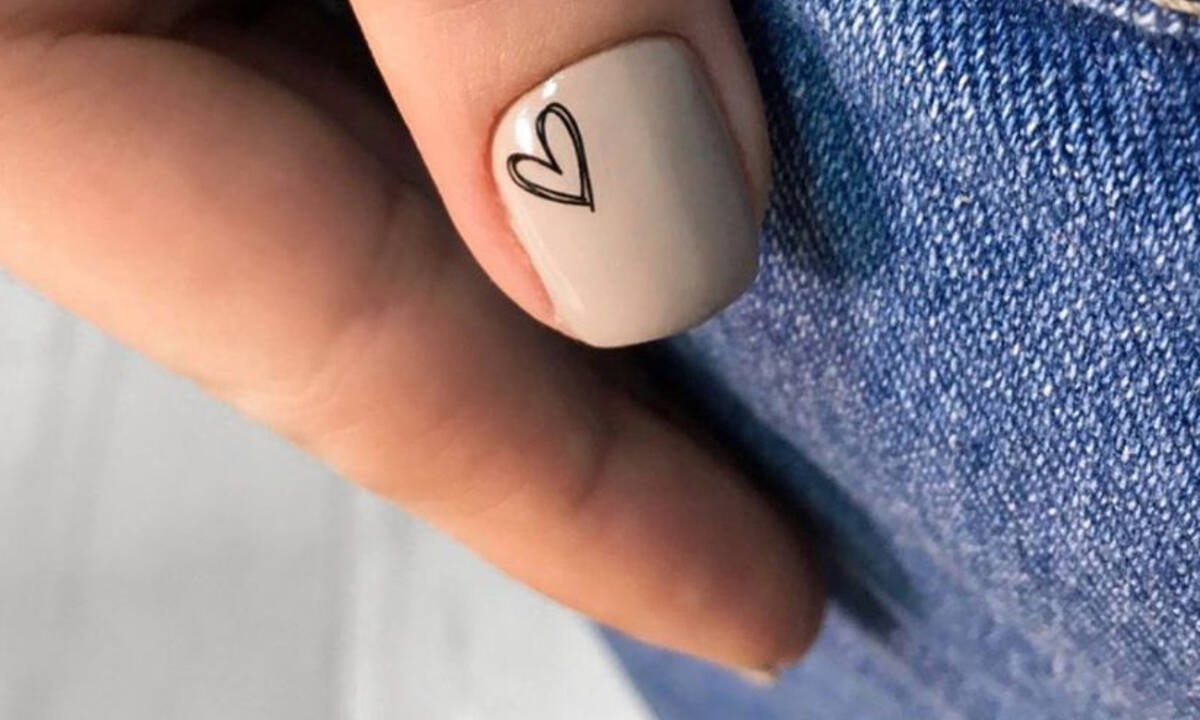 Easy peasy! 20 πανεύκολα nail art για κοντά νύχια!