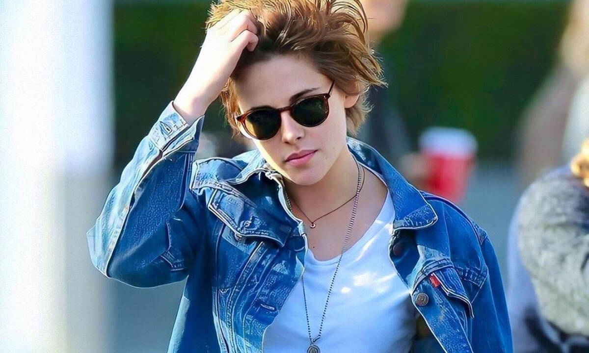 Η Kristen Stewart έβαψε τα μαλλιά της πορτοκαλί εν μέσω καραντίνας