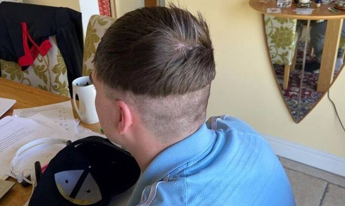 Καραντίνα: Ξεκαρδιστικό - Τα χειρότερα κουρέματα όσων έμειναν σπίτι