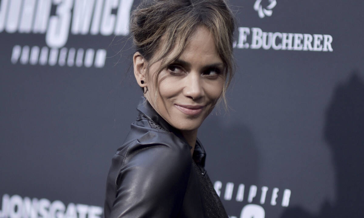 Πώς θα φτιάξεις τη μάσκα ομορφιάς της Halle Berry