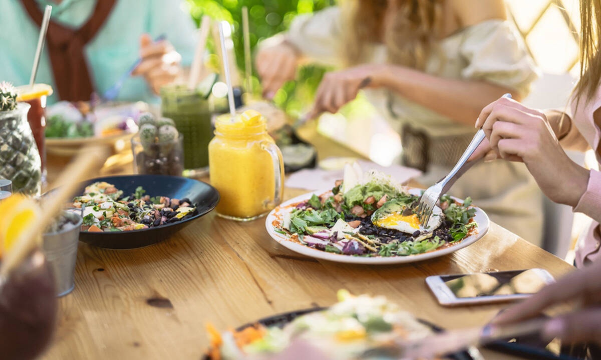 5 απλοί τρόποι για να μειώσετε την όρεξη για φαγητό (εικόνες)