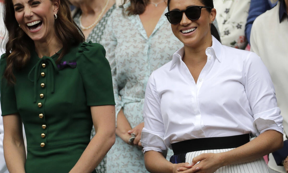 Η Kate Middleton μιμήθηκε την πρόσφατη εμφάνιση της Meghan Markle μέχρι τρίχας! (photos)