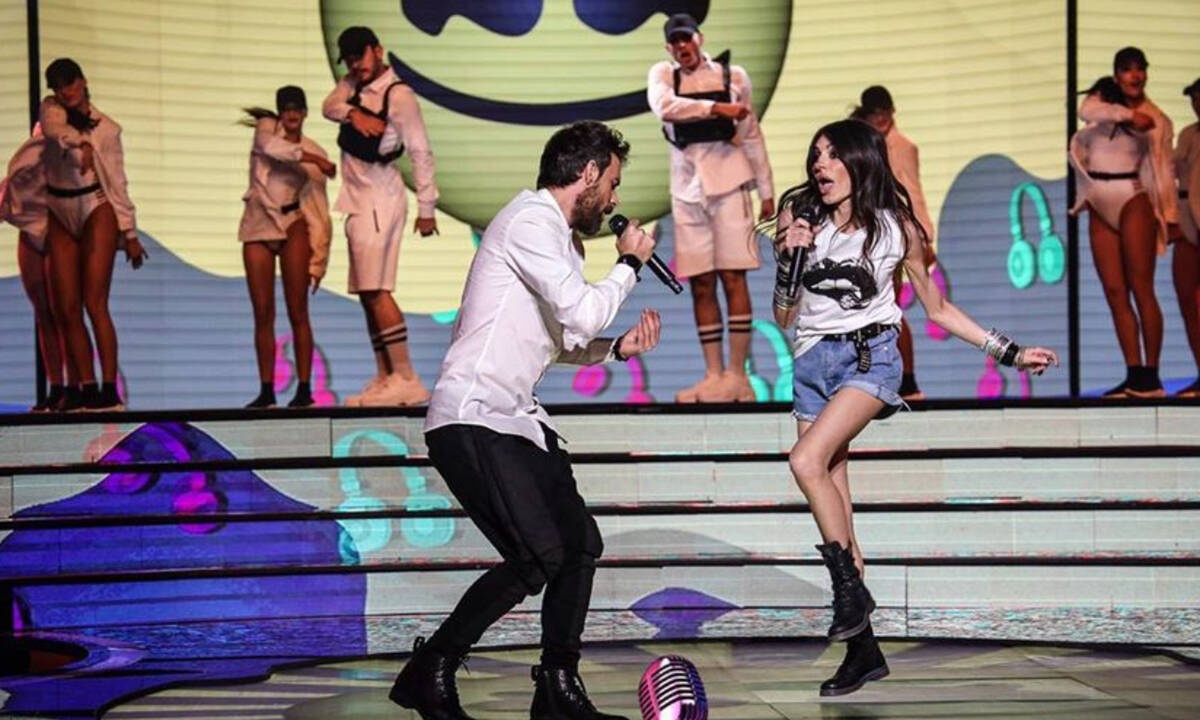 Η παλιά Άσπα Τσίνα του Fame Story επέστρεψε στο Just the 2 of Us και τα tweets ήταν απίστευτα