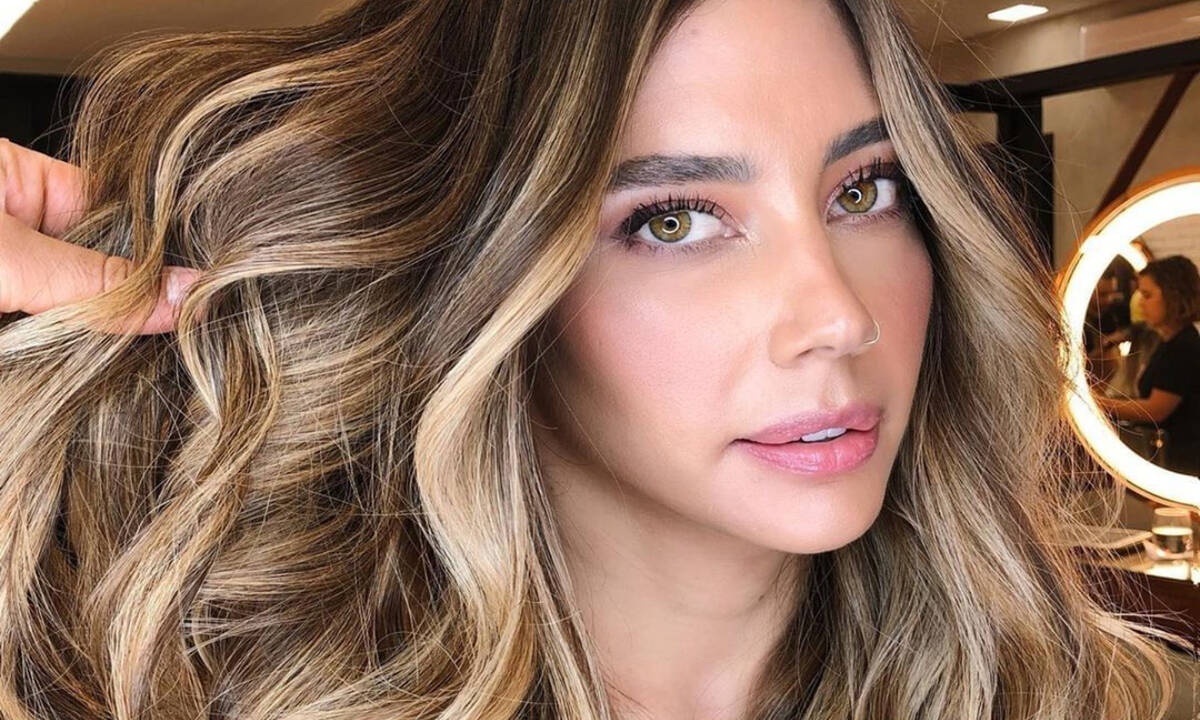 Καστανά, ξανθά και κόκκινα: Τα ωραιότερα balayage είναι εδώ για να διαλέξεις