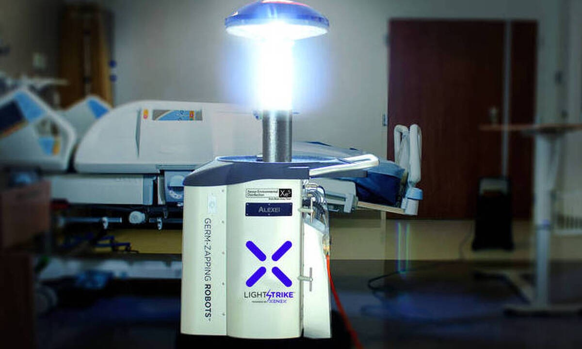 Κορωνοϊός - Ιαπωνία: Ρομπότ σκοτώνει τον ιό με υπεριώδη ακτινοβολία, σε μόνο δύο λεπτά