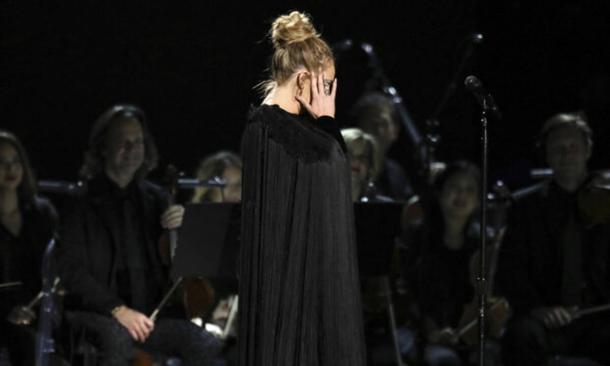 Τι και αν χώρισαν; Το διάσημο ζευγάρι μένει σχεδόν μαζί και αυτός είναι ο λόγος