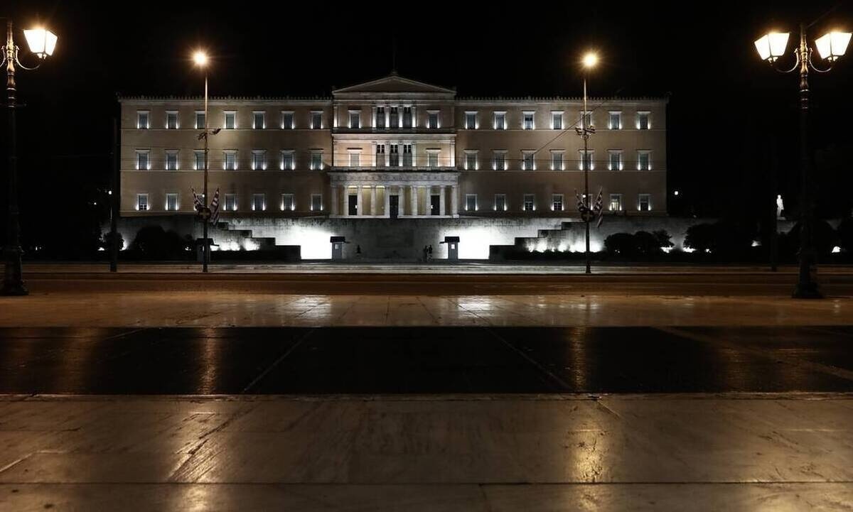 Νέα δημοσκόπηση: «Όχι» στο άνοιγμα των Δημοτικών λένε οι πολίτες - Ποια η διαφορά ΝΔ - ΣΥΡΙΖΑ