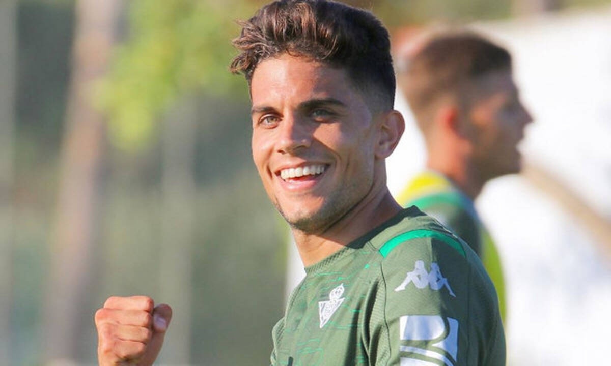 Το ελληνικό τατουάζ του Μαρκ Μπάρτρα θα σε αφήσει άφωνο (vid)