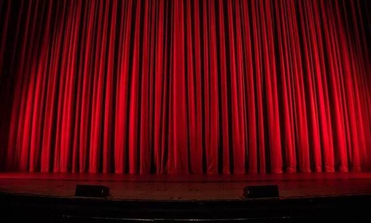 Σοκάρει Ελληνίδα ηθοποιός: «Έτσι έχασα την όσφρησή μου σε ηλικία 12 χρόνων» (photos)