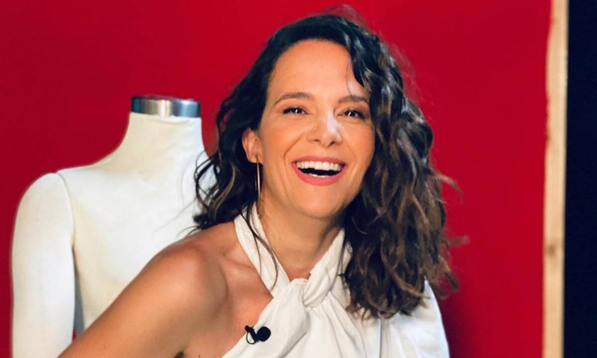 Eλιάνα Χρυσικοπούλου: Οι πρώτες βουτιές των κοριτσιών της με τα πιο trendy ολόσωμα μαγιουδάκια