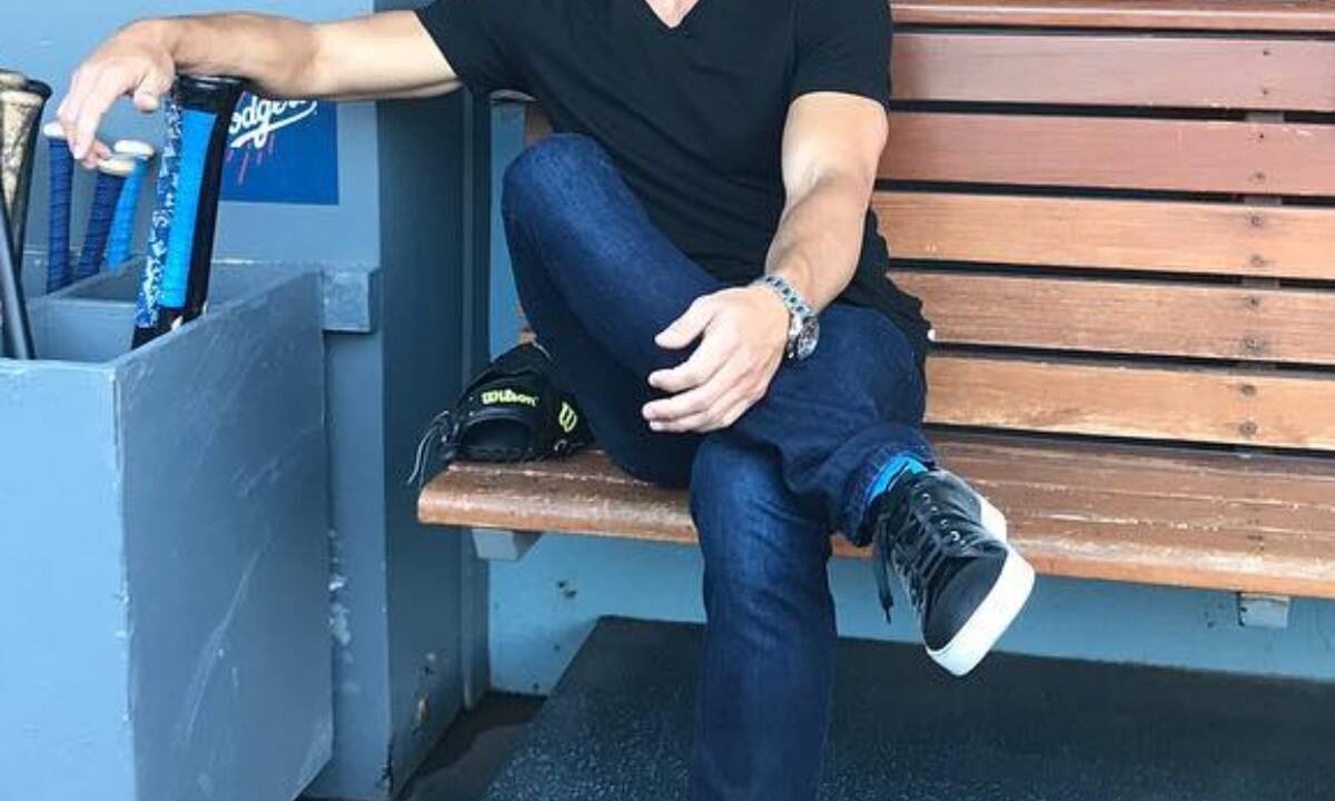 Ο κούκλος ηθοποιός «πιάστηκε» σε ερωτικά τετ-α-τετ έξι μήνες μετά τον χωρισμό του