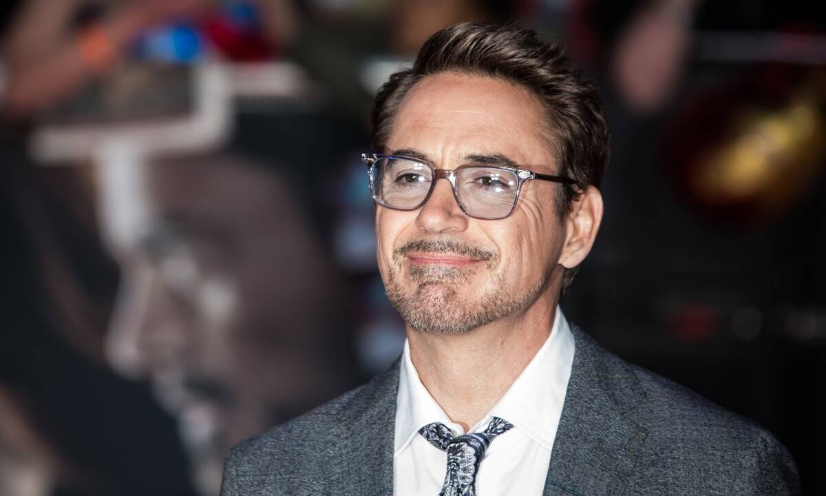 Robert Downey Jr.: 12 φορές που ο Tony Stark θα υποκλινόταν στο Instagram του