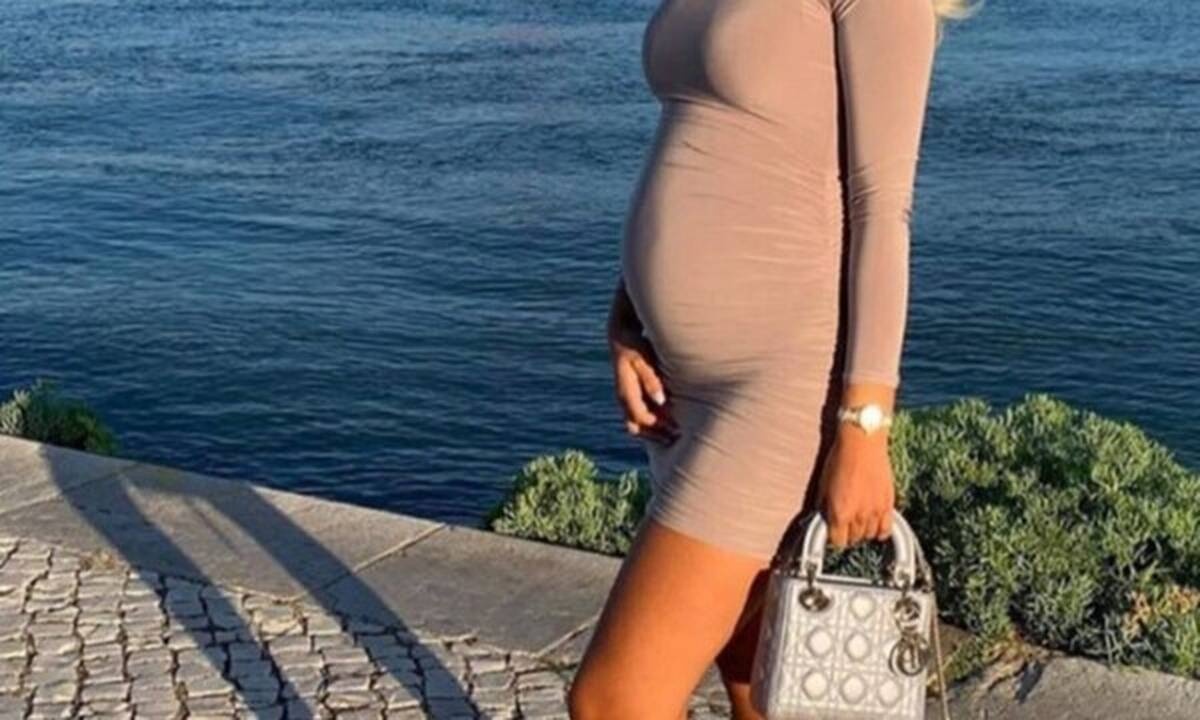 Έχετε δει πιο στυλάτη εγκυμονούσα; 