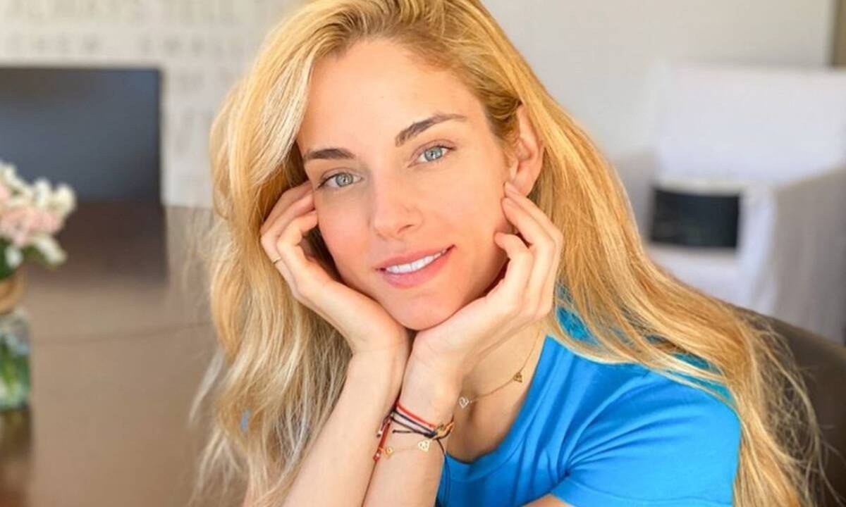 Δούκισσα Νομικού: Στην παραλία με την κόρη της - Δείτε φωτογραφία