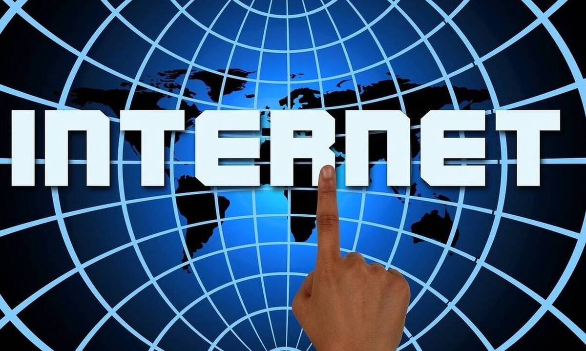 Αγόρασε on line ρούχα – «Πάγωσε» όταν άνοιξε την παραγγελία (pics)