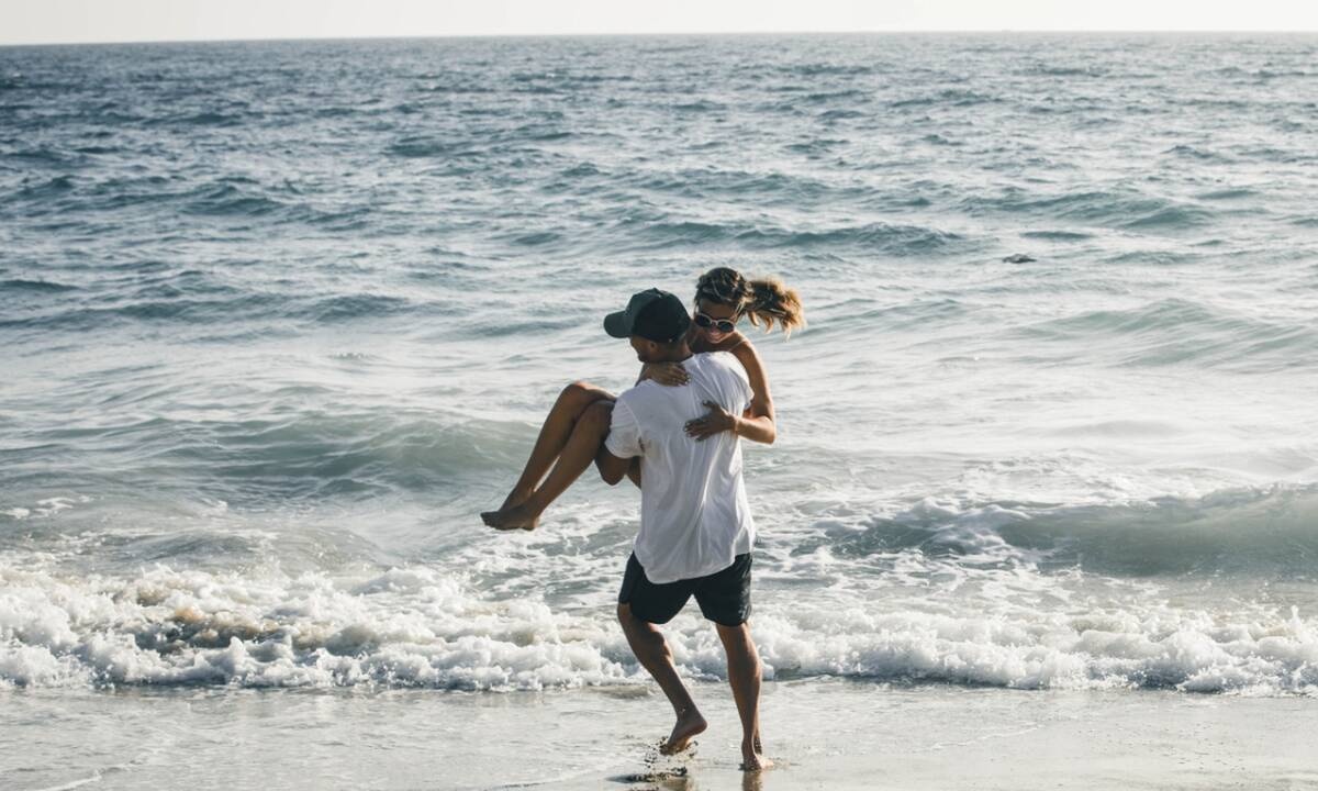 5 θέματα που δεν πρέπει ποτέ να θίξεις στον αγαπημένο σου