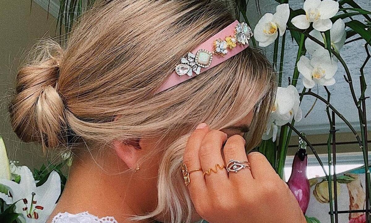 Φτιάξε μέσα σε 5', πέντε διαφορετικά χτενίσματα με στέκα