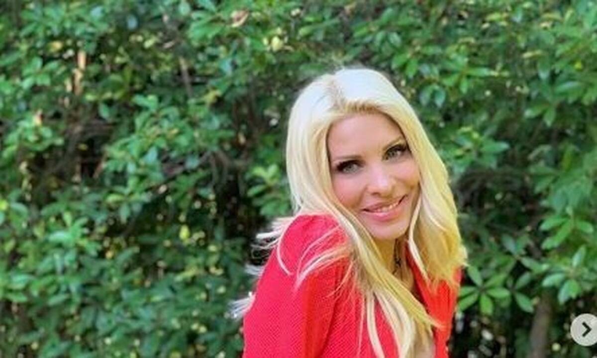 Ελένη Μενεγάκη: Όλη η αλήθεια για τη σχέση της με την πεθερά της  (pics)