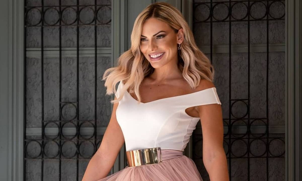 Έχετε δει την Ιωάννα Μαλέσκου με μαγιό; Σκέτη κόλαση! (photos)