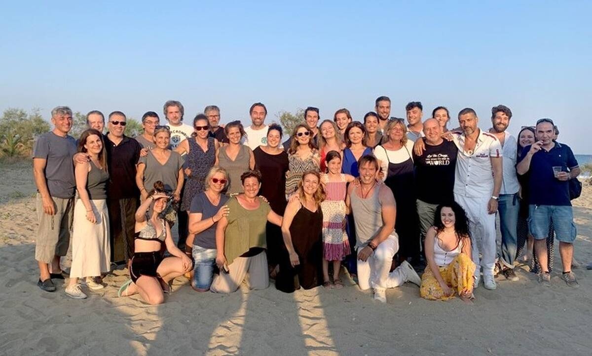 Γυναίκα χωρίς όνομα: Δάκρυα, γέλια και πειράγματα στο τελευταίο γύρισμα