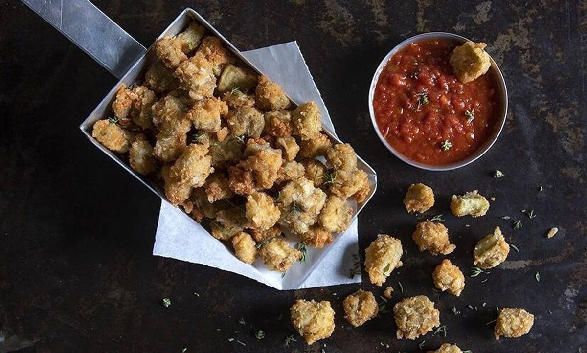 Πεντανόστιμες μπουκίτσες μελιτζάνας από τον Άκη Πετρετζίκη