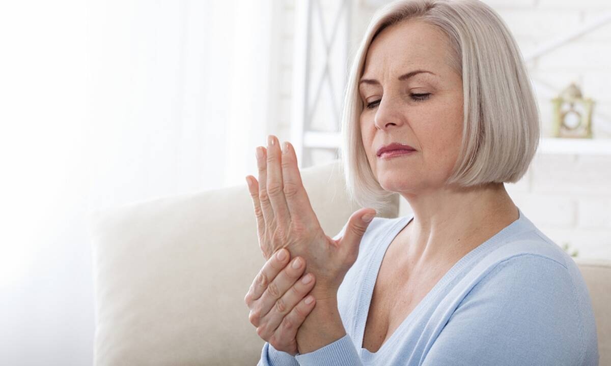 Οστεοπενία: Οι παράγοντες που αυξάνουν τον κίνδυνο (εικόνες)