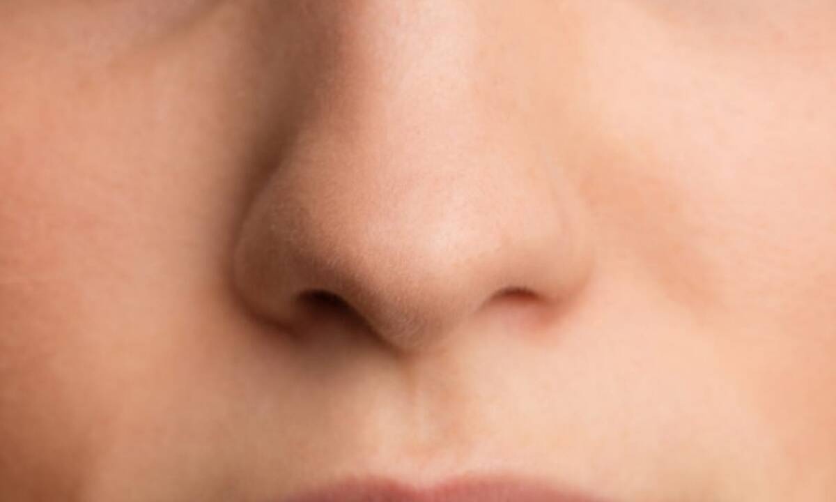 Ποιες ασθένειες «προδίδουν» οι μυρωδιές του σώματος (εικόνες)