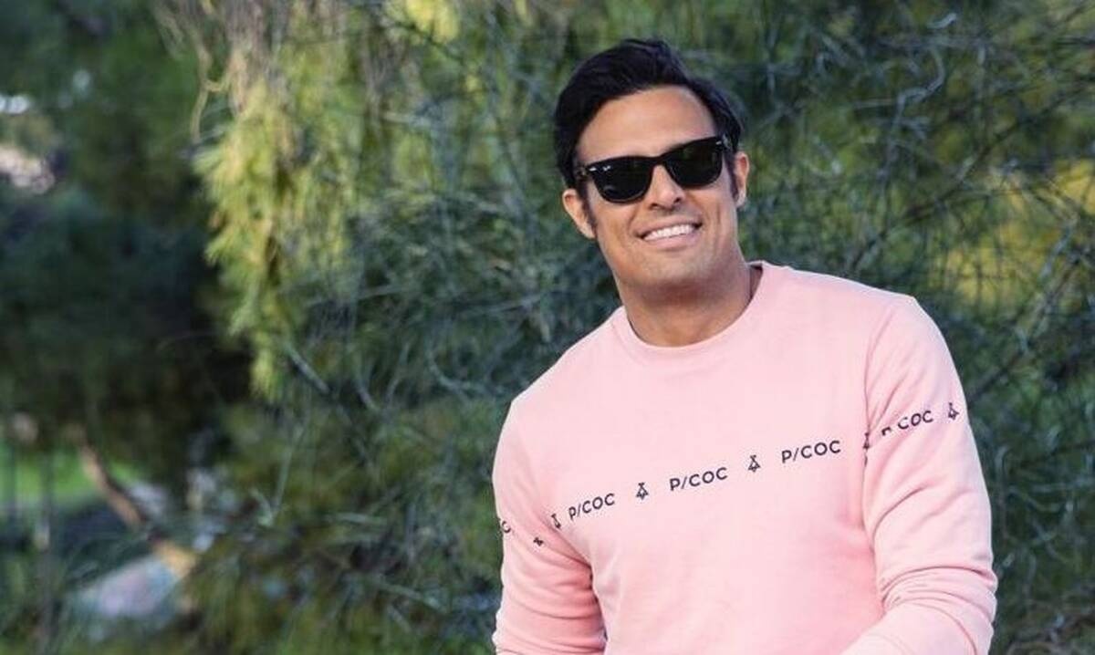 Λιώσαμε! Η κορούλα του Πούμπουρα στην πισίνα με τον μπαμπά της (pics)