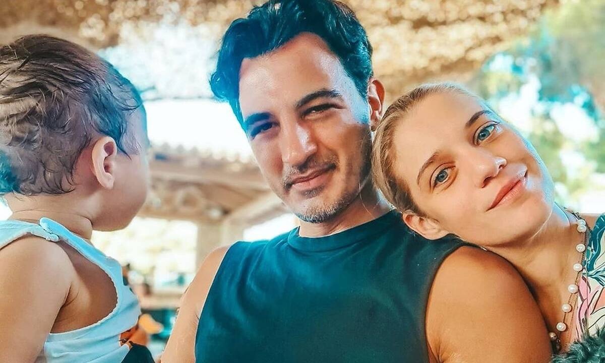 Αναστασιάδης-Θεωνά: Οι πιο όμορφες οικογενειακές φωτό τους απ' τις διακοπές
