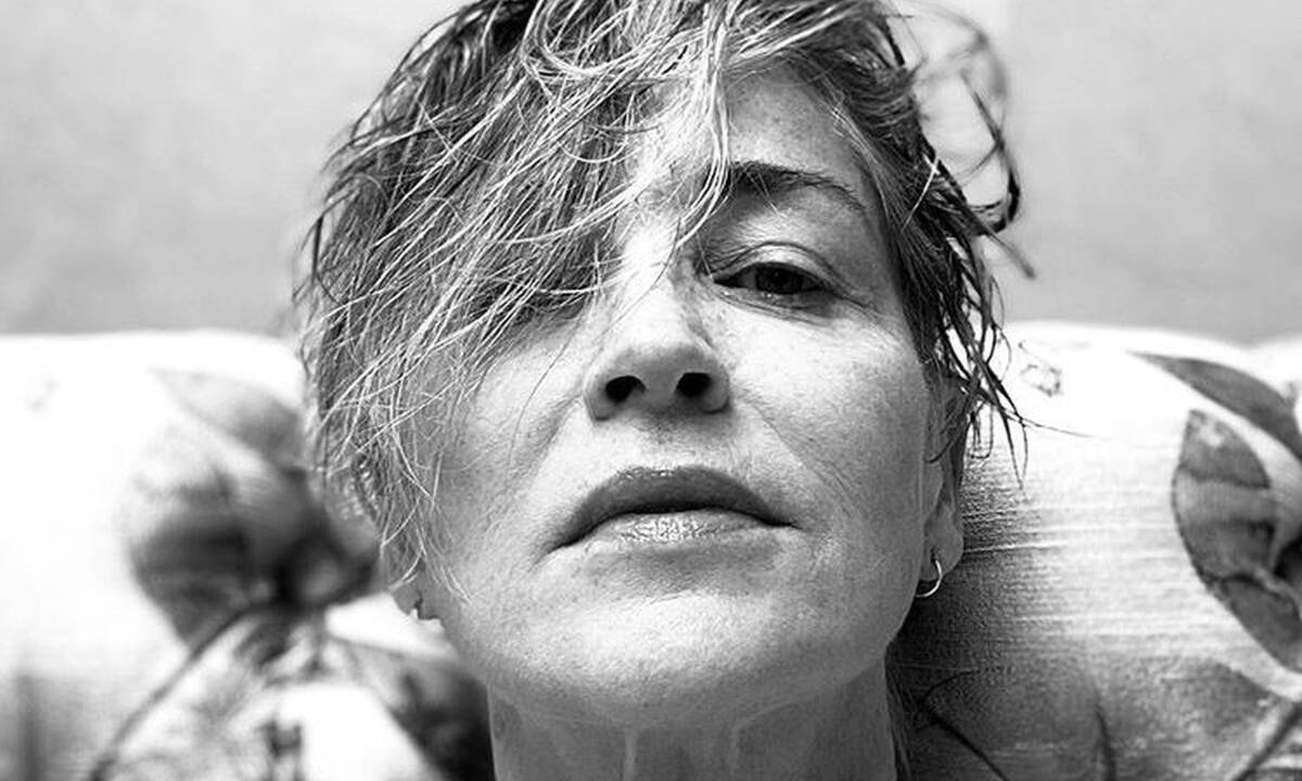 Η Σάρον Στόουν κάνει έκκληση:«Βάλε μάσκα! Για σένα και τους άλλους»