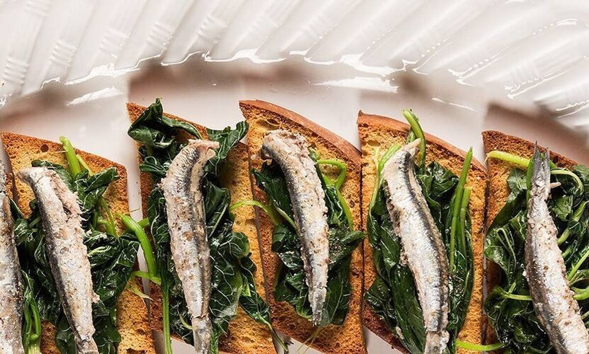 Γαύρος σκορδάτος από τον Άκη Πετρετζίκη! 