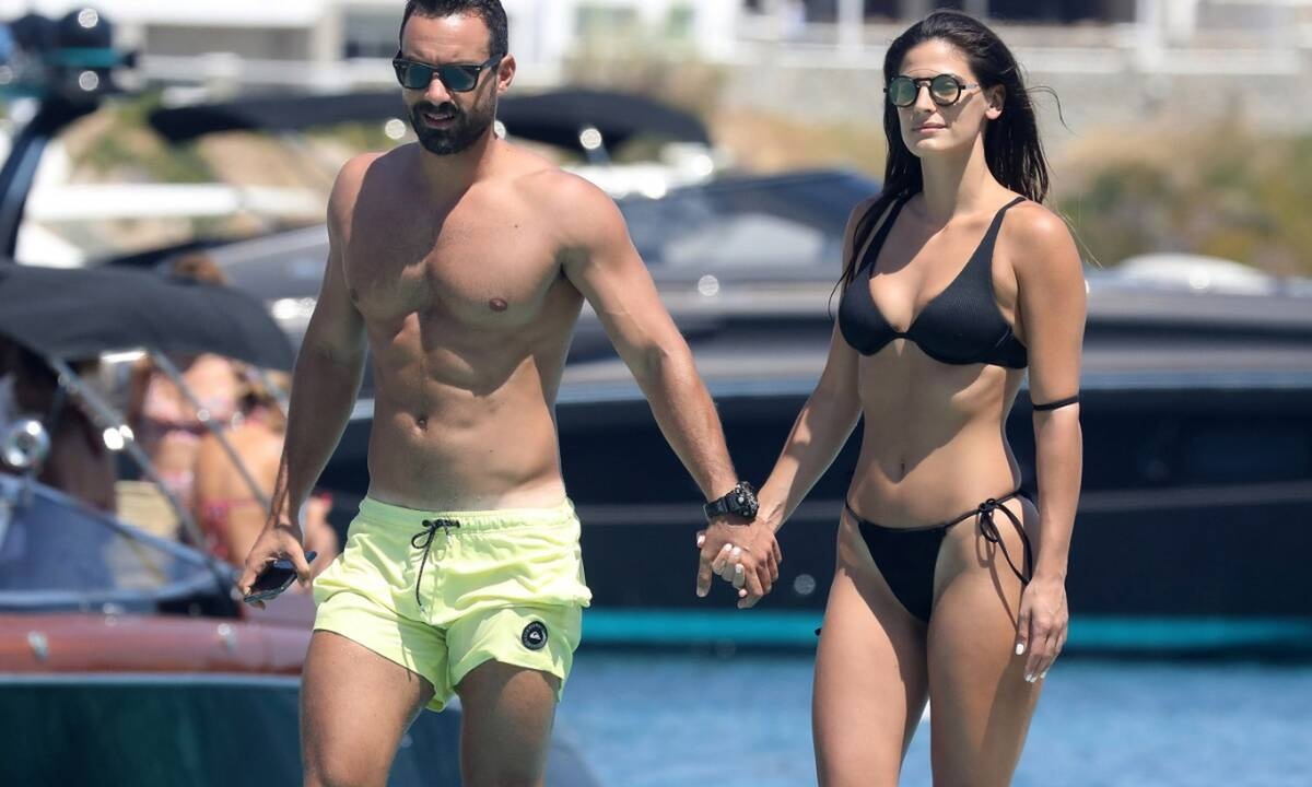 Η Χριστίνα Μπόμπα αποκάλυψε πόσα κιλά πήρε και δεν είναι 1 με 2