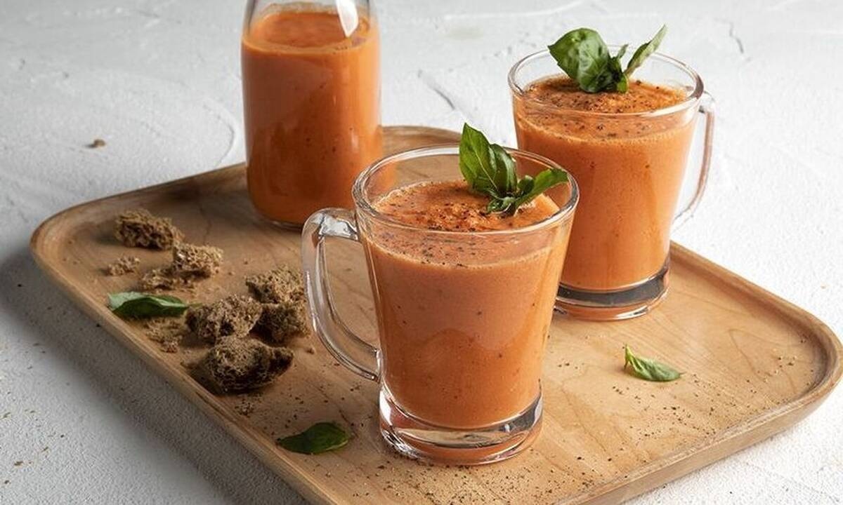 Gazpacho από τον Άκη Πετρετζίκη
