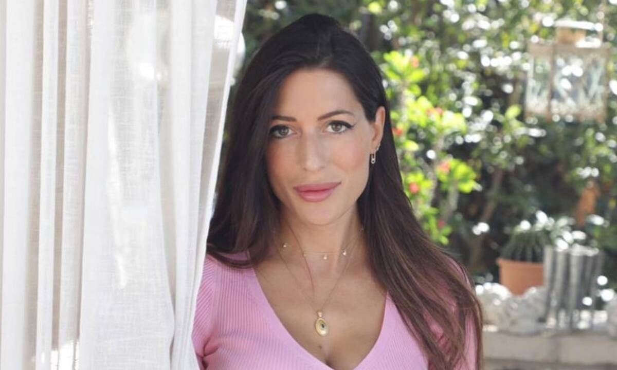 Φλορίντα Πετρουτσέλι: Η απίθανη φώτο της κόρης της στη βροχή